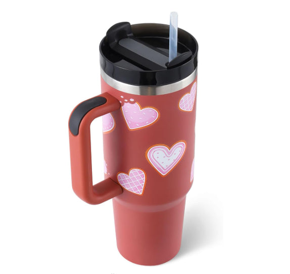 Thirsty Diva tumbler showing capacity markings and straw lid
